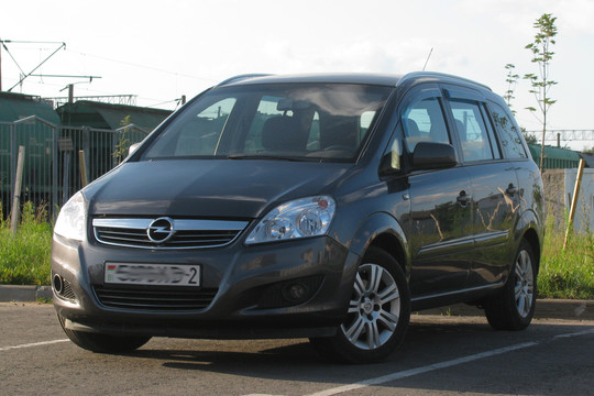 Opel Zafira B Рестайлинг, 2012 г.в, 1.8Б, 5-МКПП