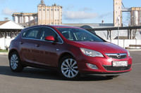 Opel-Astra J Cosmo, 2010 г.в, 1.6Б, АКПП